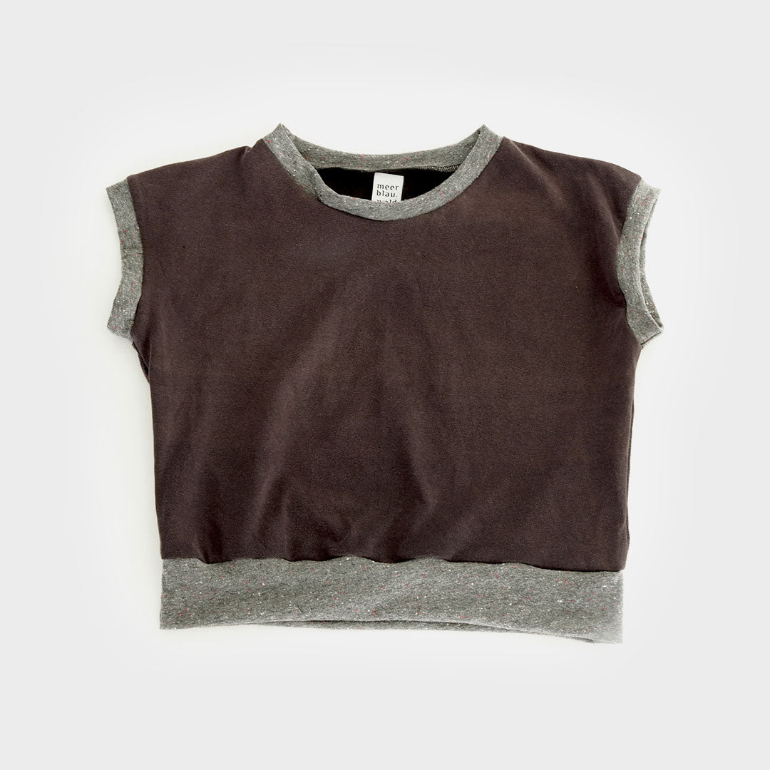 GREY SHIRT