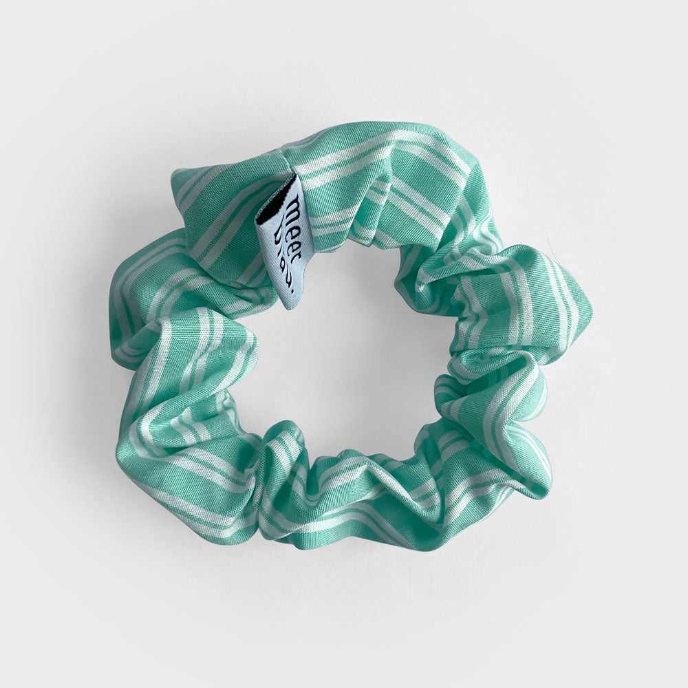 meerblau waldgrün Mit Upcycling Scrunchie