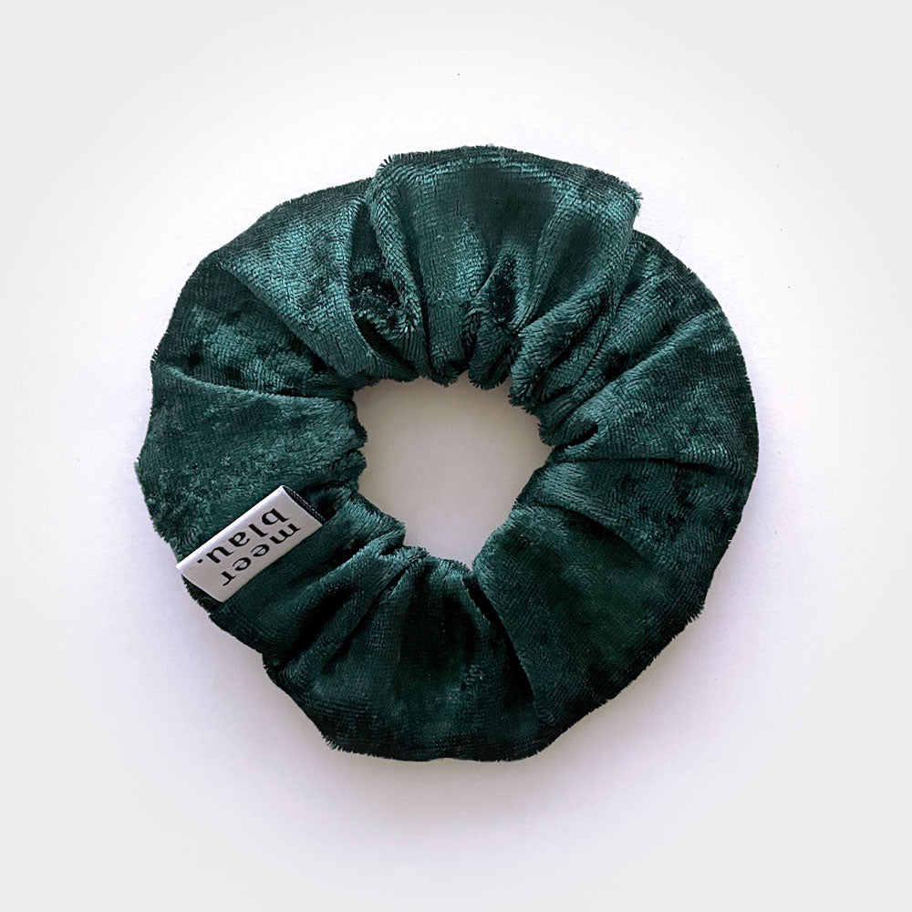 meerblau waldgrün Samt Upcycling Scrunchie grün
